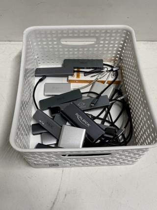 Ca. 17x Diverse USB-C hub adapter